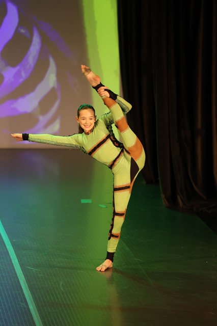 Снимка от спектакъла Магията, наречена Пролет