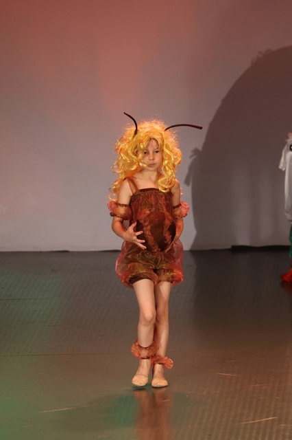 Снимка от спектакъла Магията, наречена Пролет